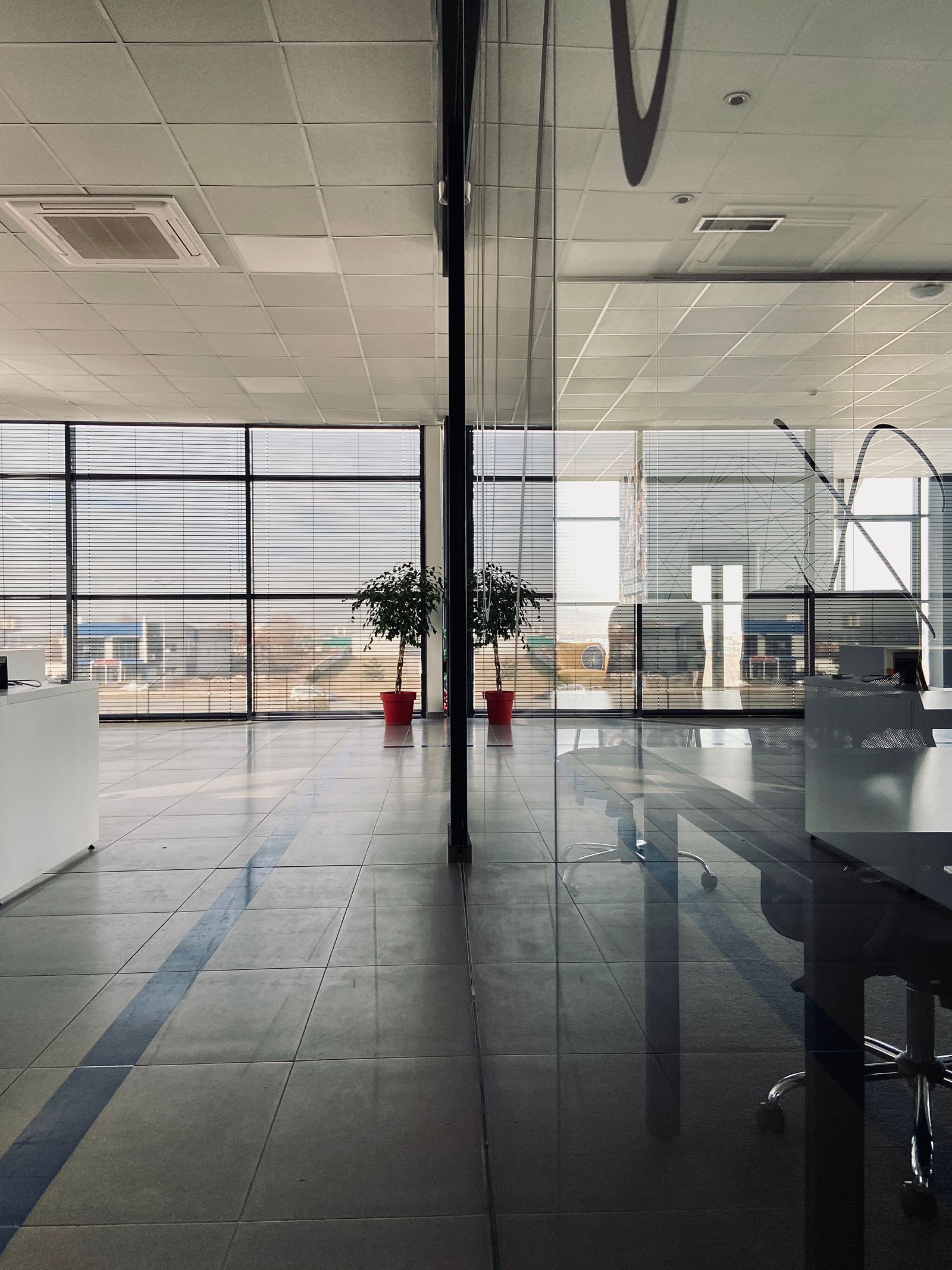 Private Office vs. Coworking Space
